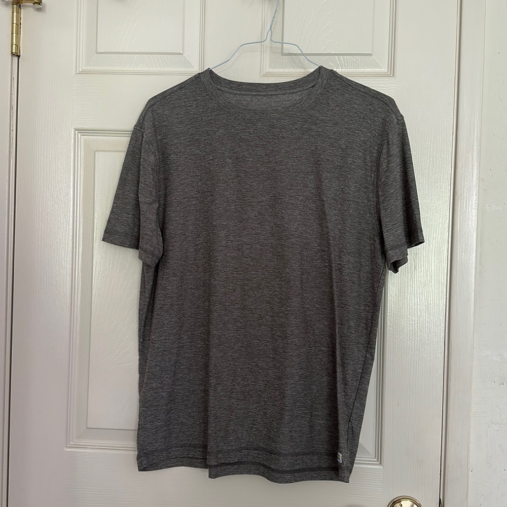 Men’s Large Vuori Tee